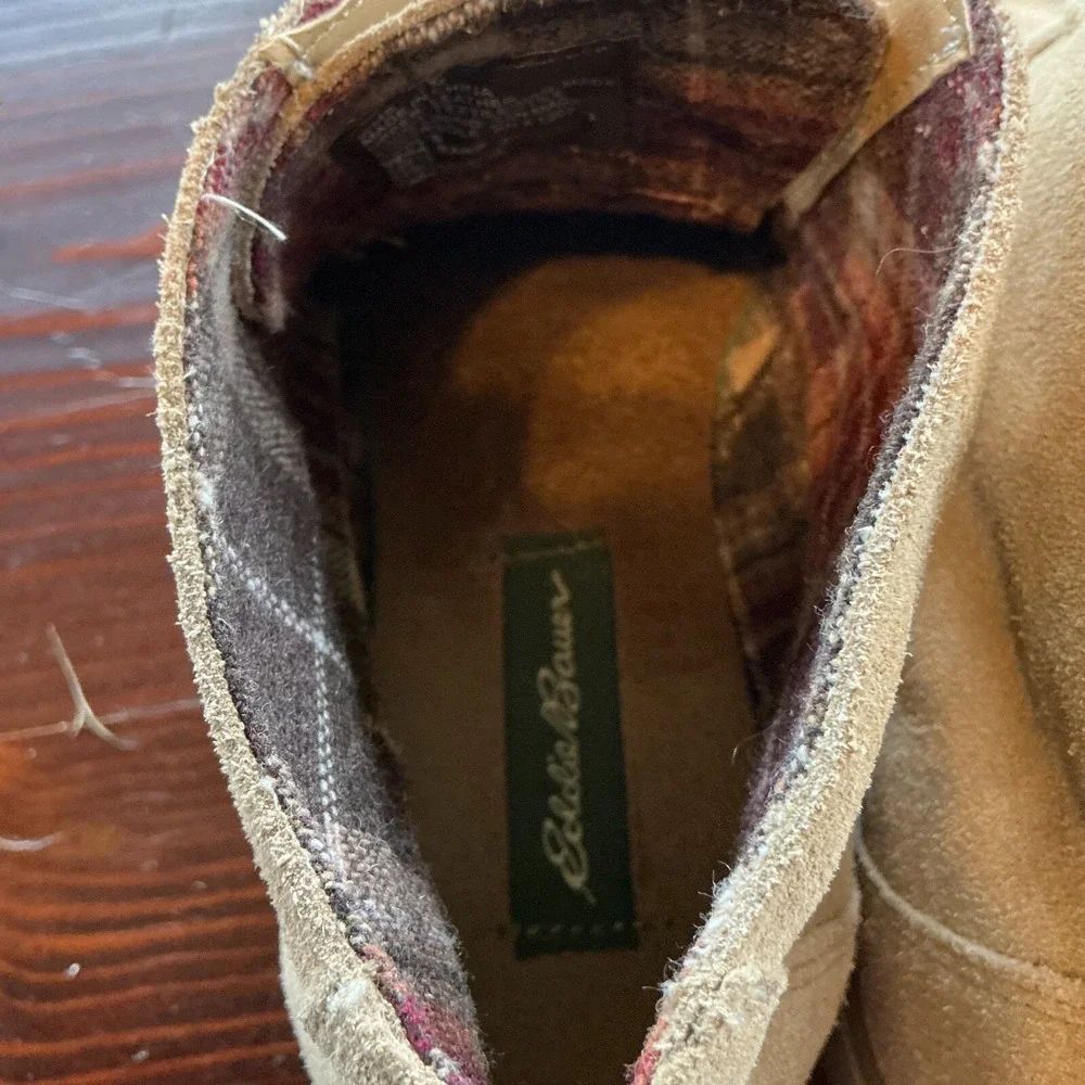 Eddie Bauer Chukka Boots Womens Sz 7M Vega Sand Suede Leather Almond Toe Lace Up